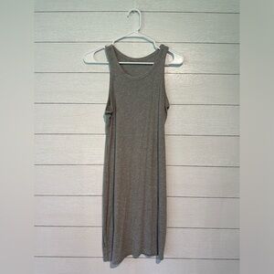 Grey body con dress, size small, only worn once, and great condition